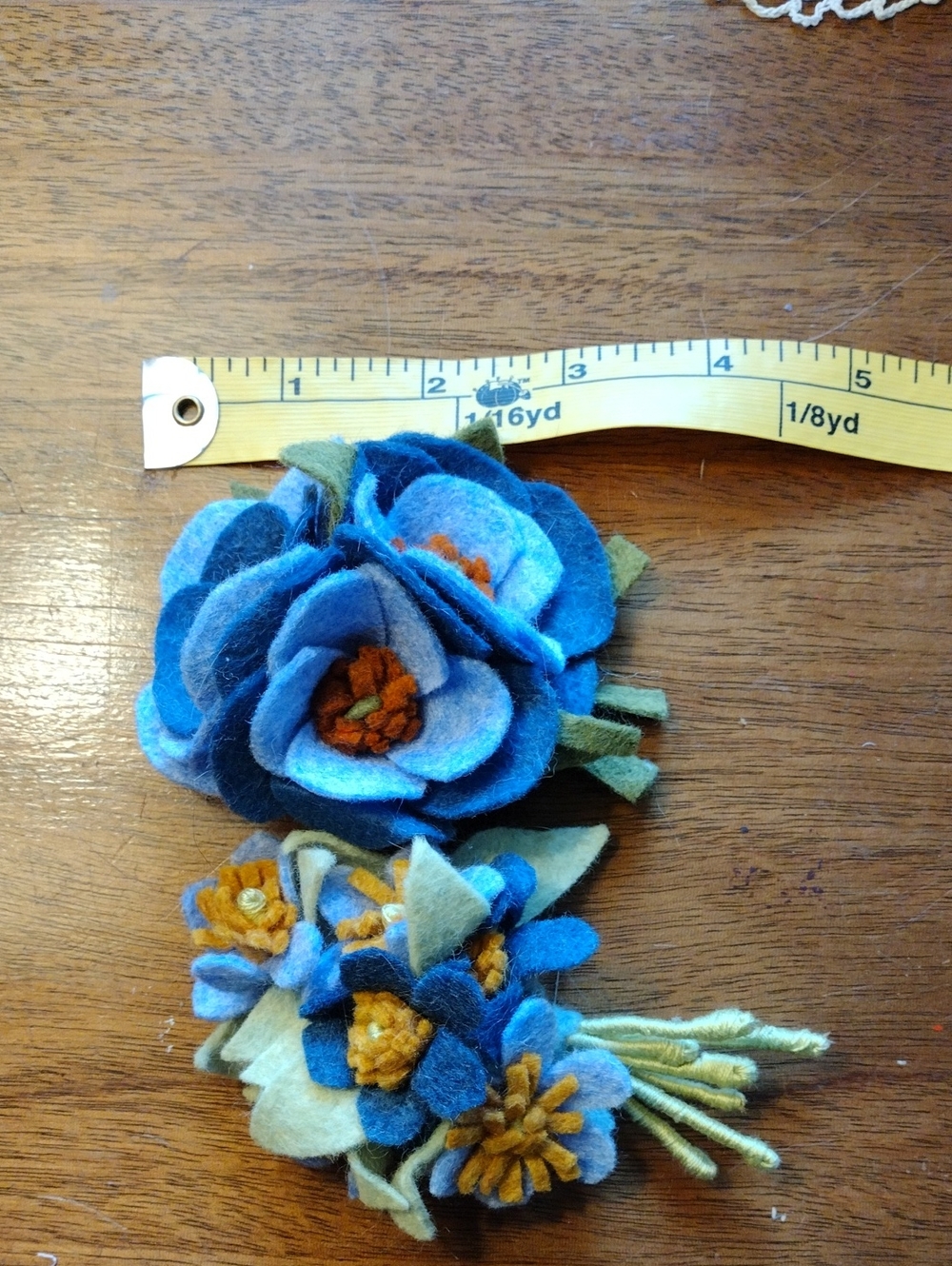 Felt Flower Lot - Picture 8 of 12
